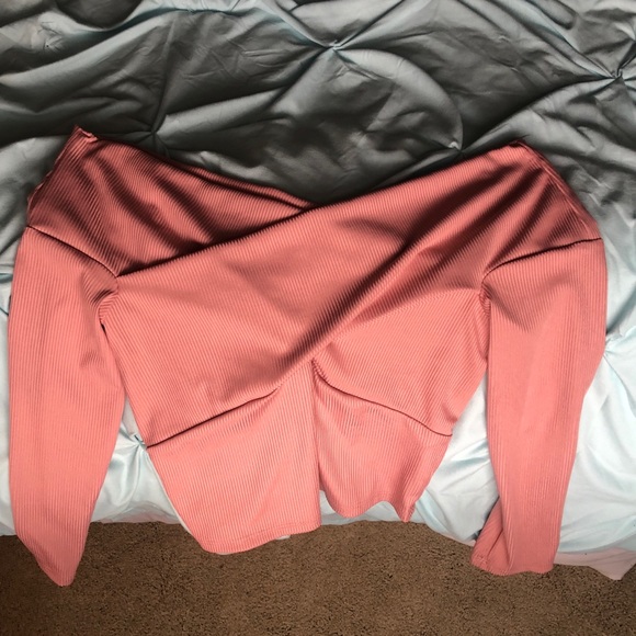 Across the shoulder crop top from Forever 21 - Picture 2 of 3